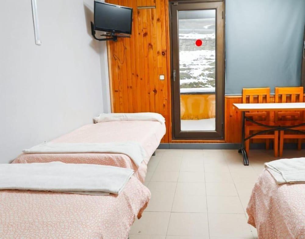 Apartamentos Crest Pas Pas De La Casa Eksteriør billede