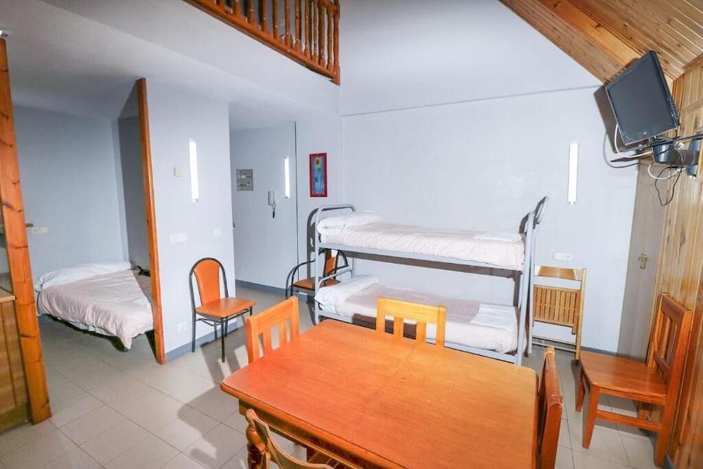 Apartamentos Crest Pas Pas De La Casa Eksteriør billede